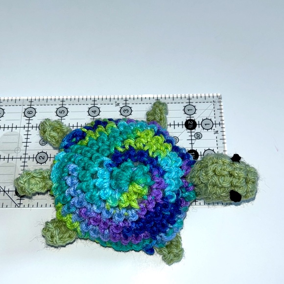 Relisted HAND CRAFTED Crocheted Amigurumi Colorful Turtle Stuffed Childrens Toy - Picture 6 of 8